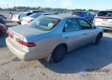 1998 Toyota Camry Le из США, поврежденный, VIN 4T1BG22K1WU847623